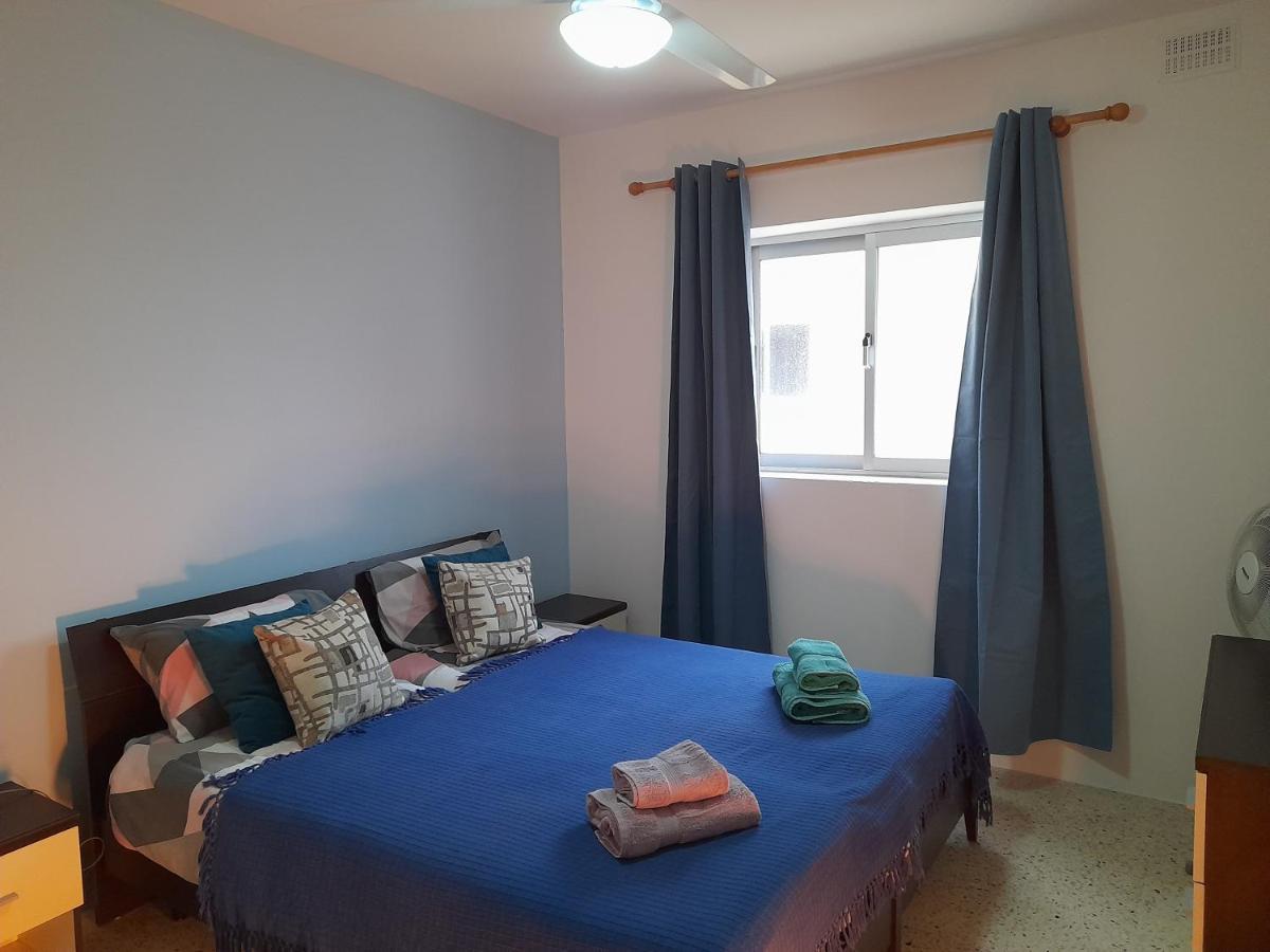 Sunshine Holiday Apartment 8 With Spectacular Seaviews خليج سانت بول المظهر الخارجي الصورة