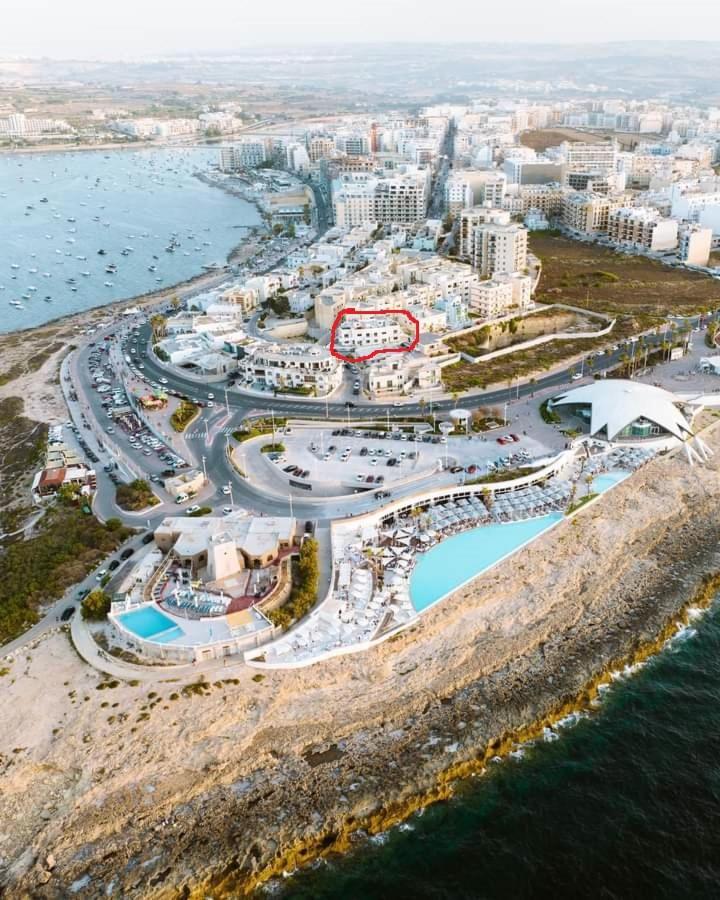 Sunshine Holiday Apartment 8 With Spectacular Seaviews خليج سانت بول المظهر الخارجي الصورة