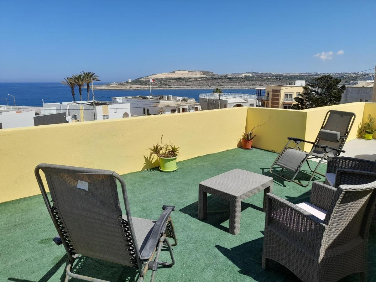 Sunshine Holiday Apartment 8 With Spectacular Seaviews خليج سانت بول المظهر الخارجي الصورة