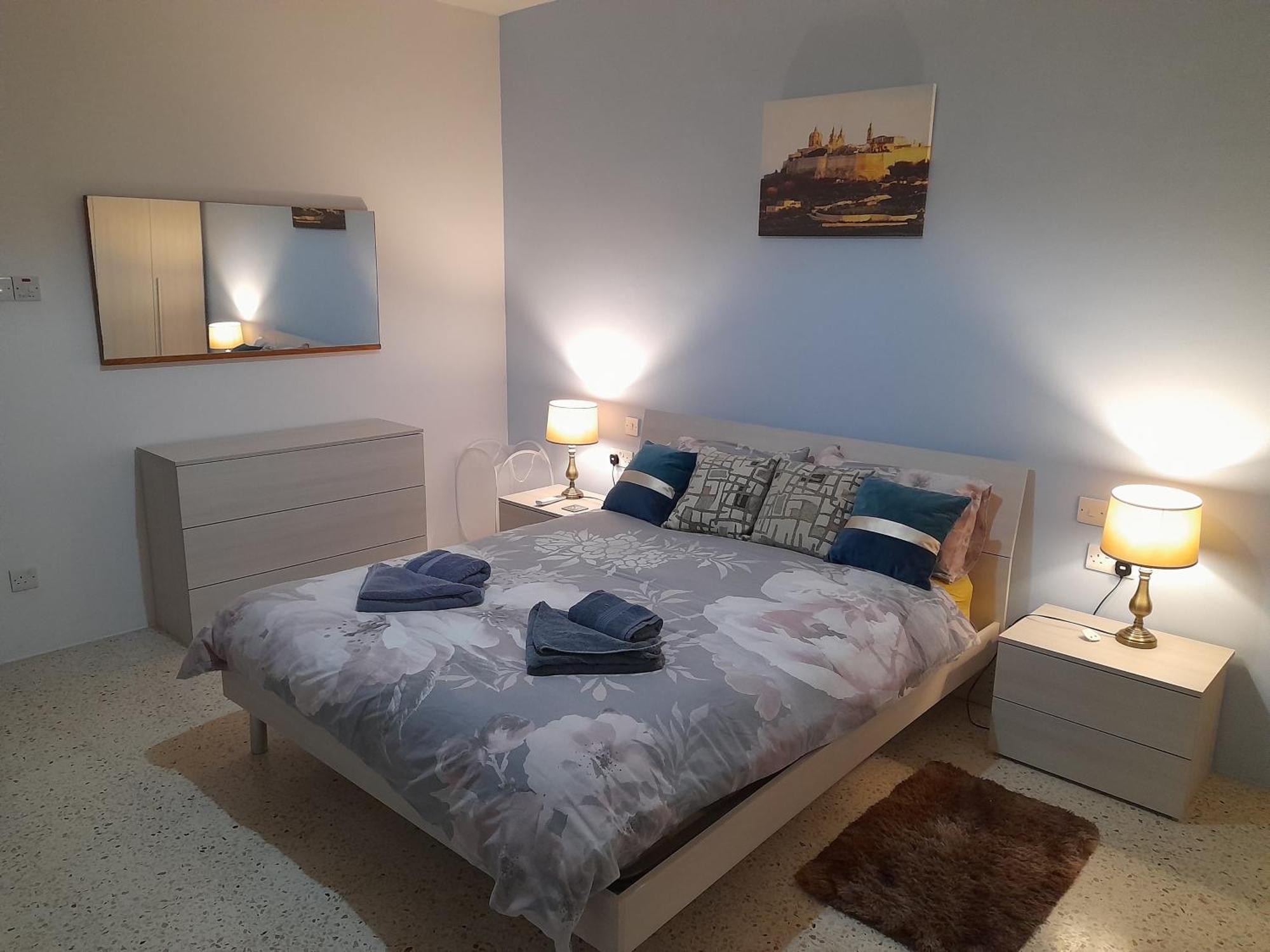 Sunshine Holiday Apartment 8 With Spectacular Seaviews خليج سانت بول المظهر الخارجي الصورة